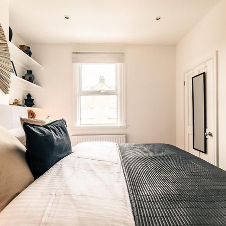 The Broadway Bath - 2 Bedrooms With Parking, Central バース エクステリア 写真