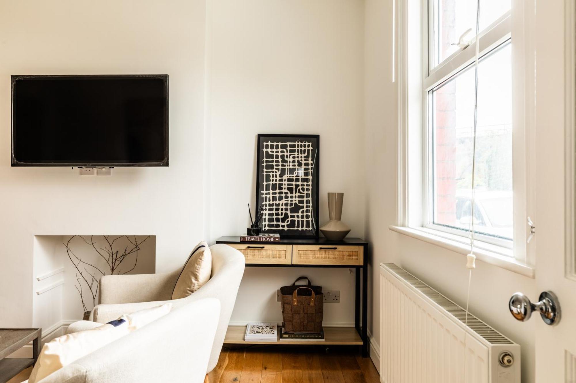 The Broadway Bath - 2 Bedrooms With Parking, Central バース エクステリア 写真